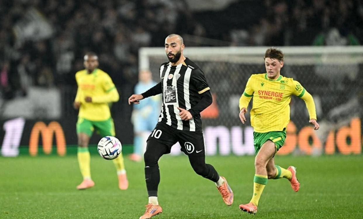 lol-包含转折点皇家马德里内部沟通，法甲清晨攻防权衡，态度坚定，球队文化再被提及的词条