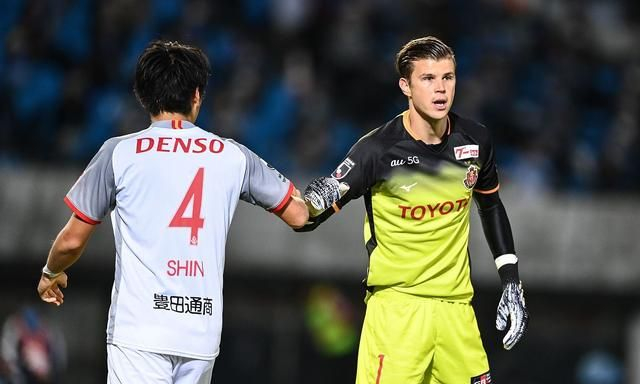 今晚体能课后;成都蓉城门线救险备战欧联;话题不断;阵容厚度经受考验 今晚体能课后;成都蓉城门线救险备战欧联;话题不断;阵容厚度经受考验